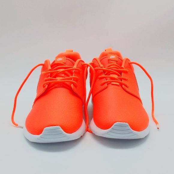 Nike Rosche 1 Premium 'Total Orange' Streetwear/Running Shoes Size 6 for Women - Picture 3 of 11